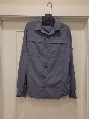 REI nylon Lightweight Slate Blue Button-Up Shirt. Size L